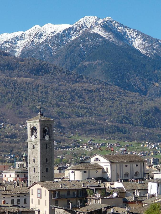 Apartmán La Casa Del Birraio Sondrio Exteriér fotografie